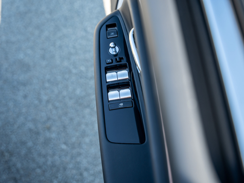 Rolls-Royce Spectre Coupe Black #9