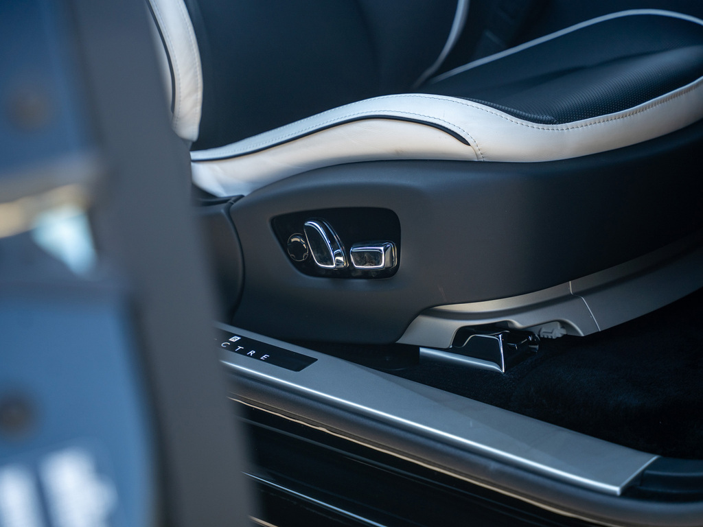 Rolls-Royce Spectre Coupe Black #12