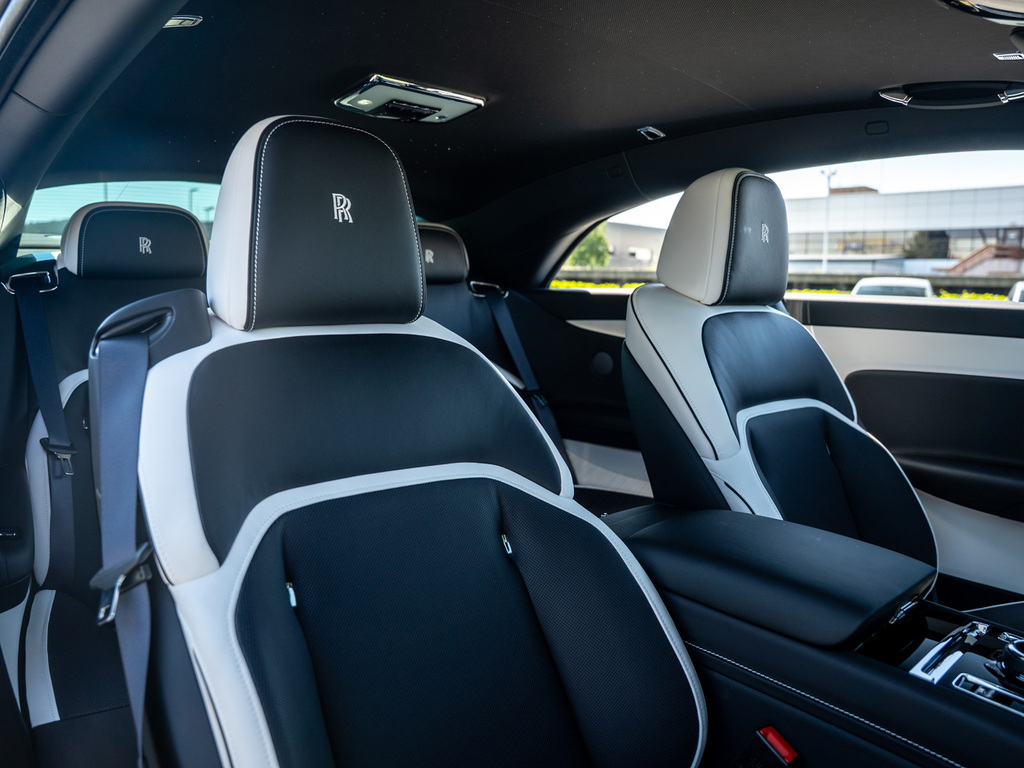 Rolls-Royce Spectre Coupe Black #13