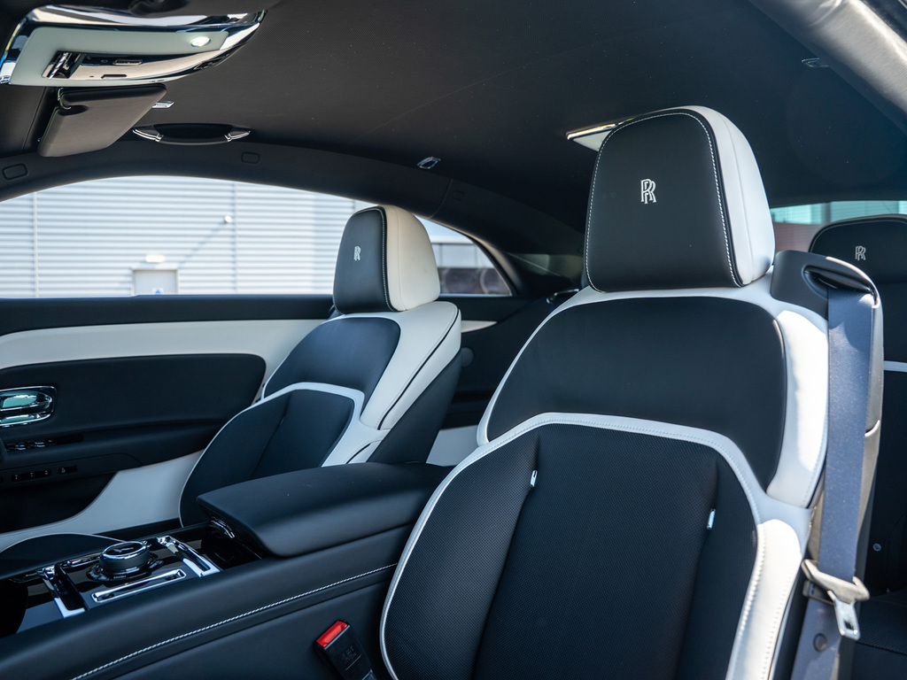 Rolls-Royce Spectre Coupe Black #23