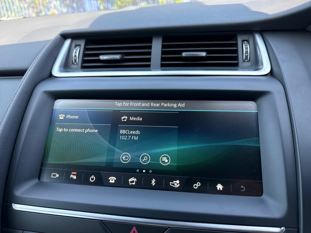 Jaguar E-Pace Suv 2.0 I4d Awd R-dynamic S 180Ps Ss Grey #32