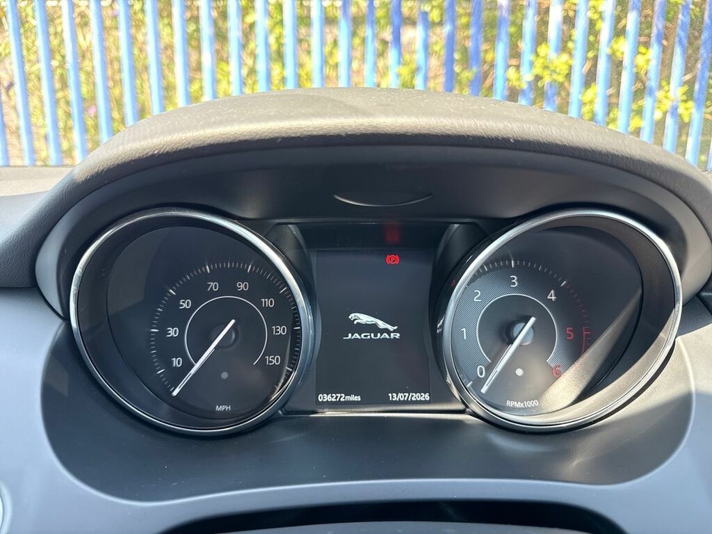 Jaguar E-Pace Suv 2.0 I4d Awd R-dynamic S 180Ps Ss Grey #15