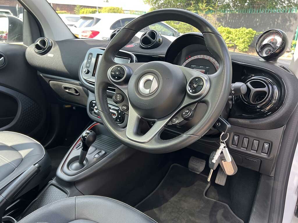 Smart Fortwo Coupe Eq Fortwo Passion Advanced Black #22