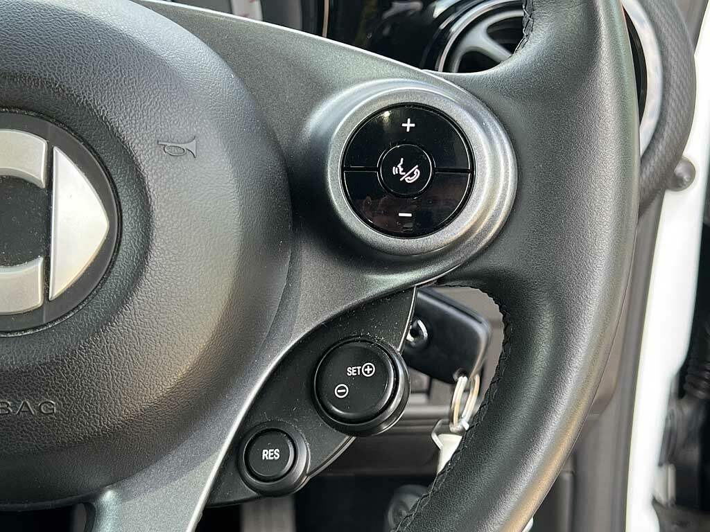 Smart Fortwo Coupe Eq Fortwo Passion Advanced Black #25