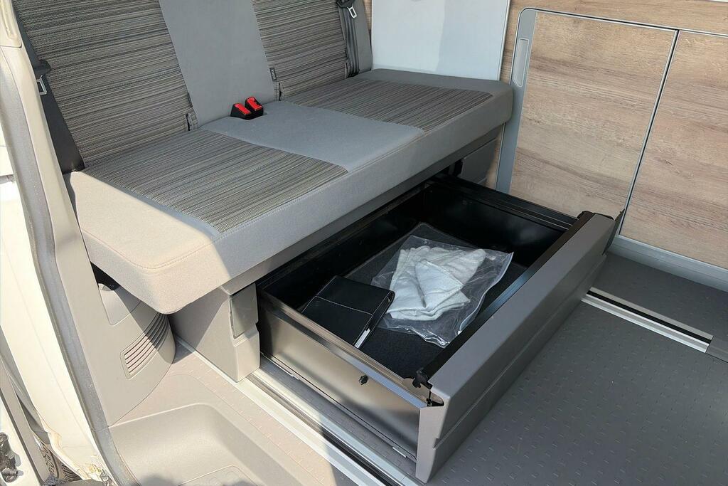 Volkswagen California Brown #28