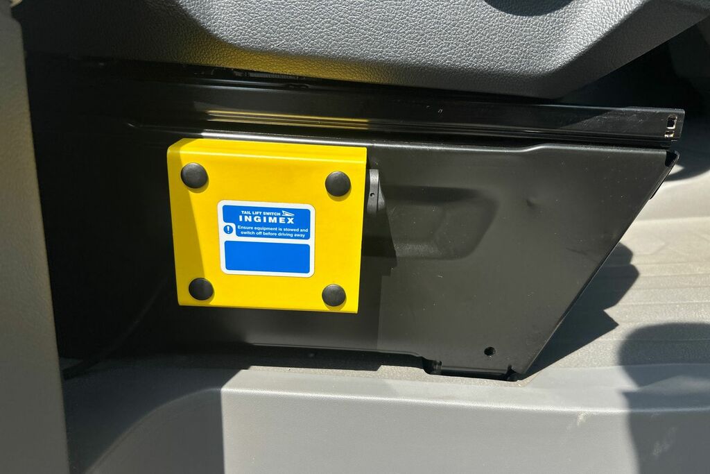 Volkswagen Crafter Startline White #33