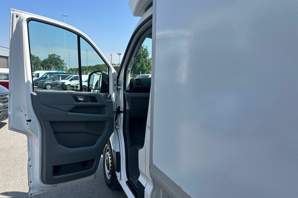 Volkswagen Crafter Startline White #39