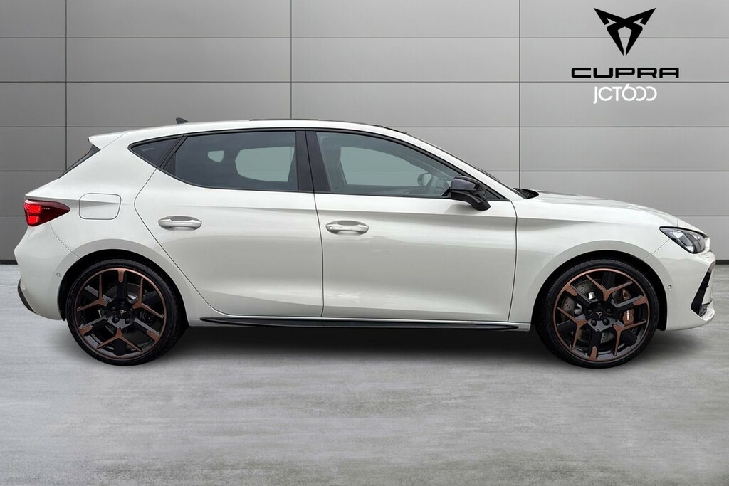 Cupra Leon 1.5 Etsi 150 V3 Dsg Grey #4
