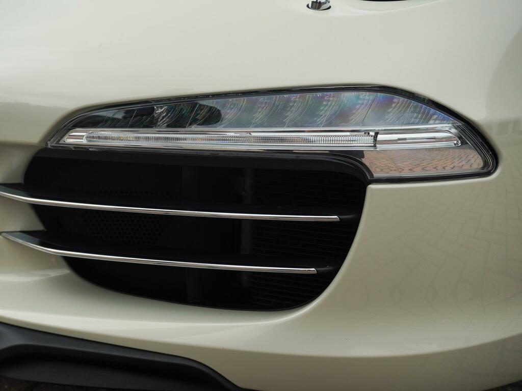 Porsche 911  White #36