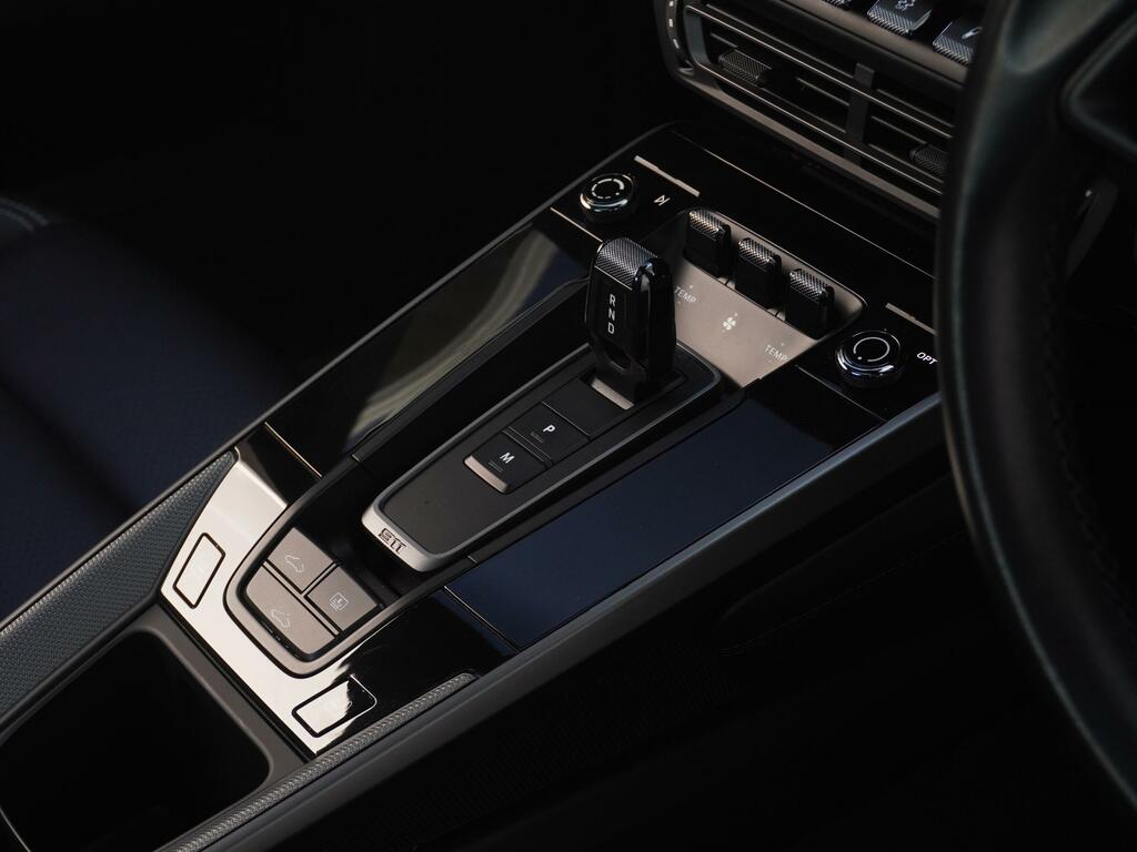 Porsche 911 S Pdk  #24