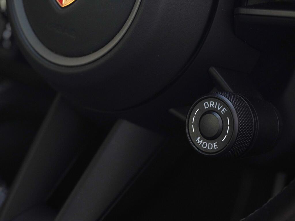 Porsche 911 S Pdk  #23