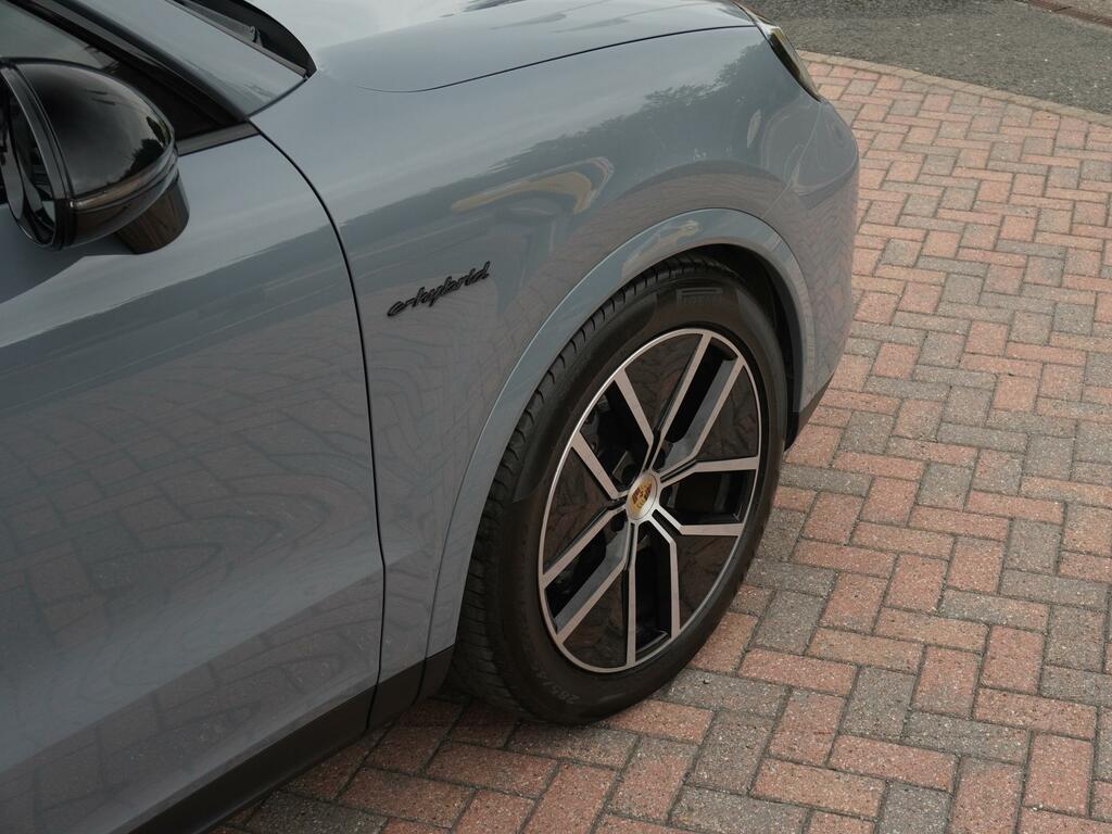 Porsche Cayenne E-hybrid Tiptronic S 5 Seat Blue #31