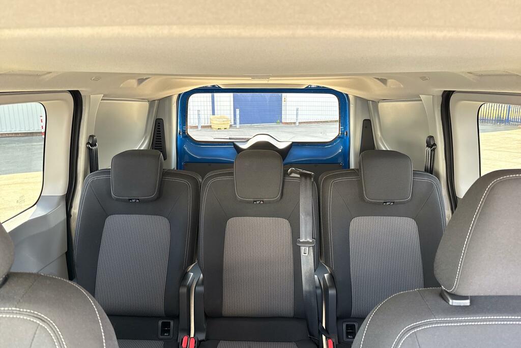 Volkswagen E-Transporter T32 Panel Van Commerce Pro Swb 218 Ps 65 Kwh Elect #47