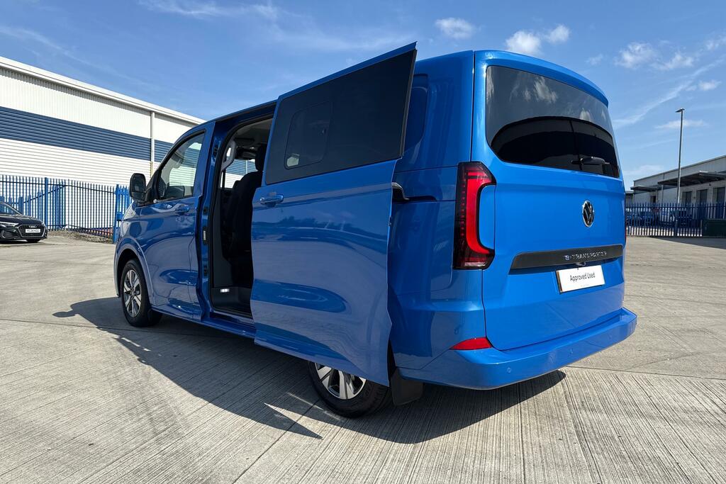 Volkswagen E-Transporter T32 Panel Van Commerce Pro Swb 218 Ps 65 Kwh Elect #33