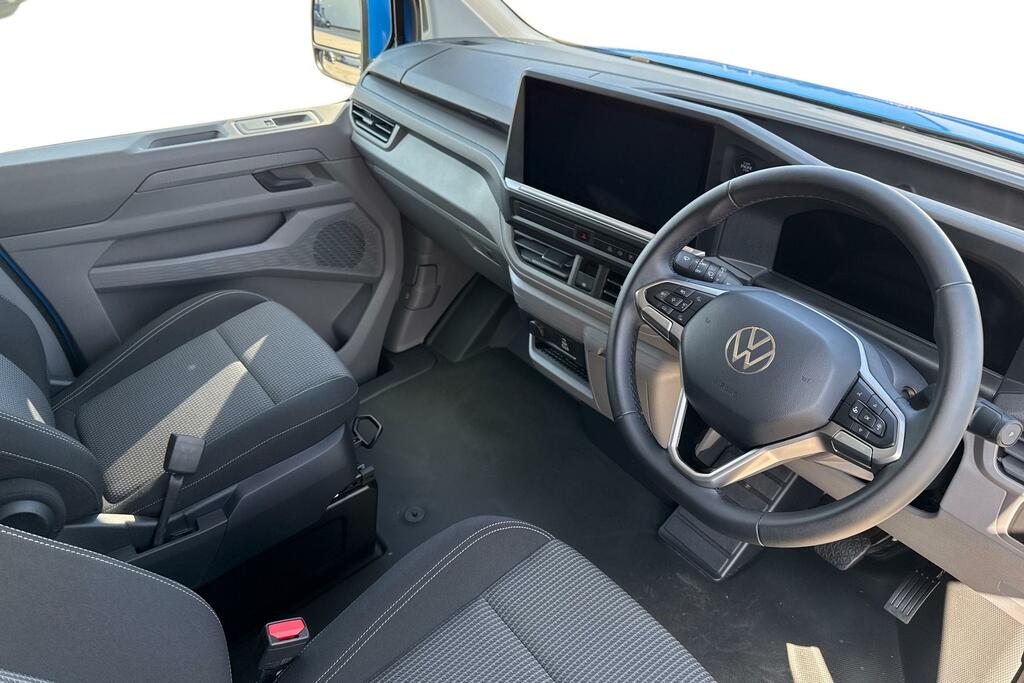 Volkswagen E-Transporter T32 Panel Van Commerce Pro Swb 218 Ps 65 Kwh Elect #6