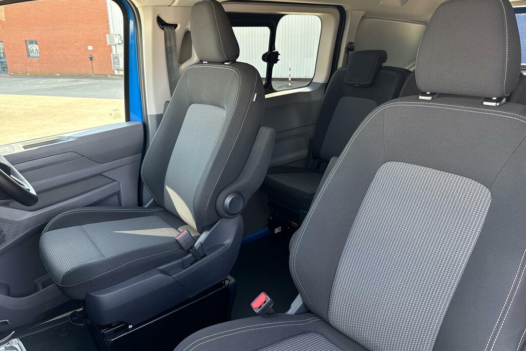Volkswagen E-Transporter T32 Panel Van Commerce Pro Swb 218 Ps 65 Kwh Elect #46
