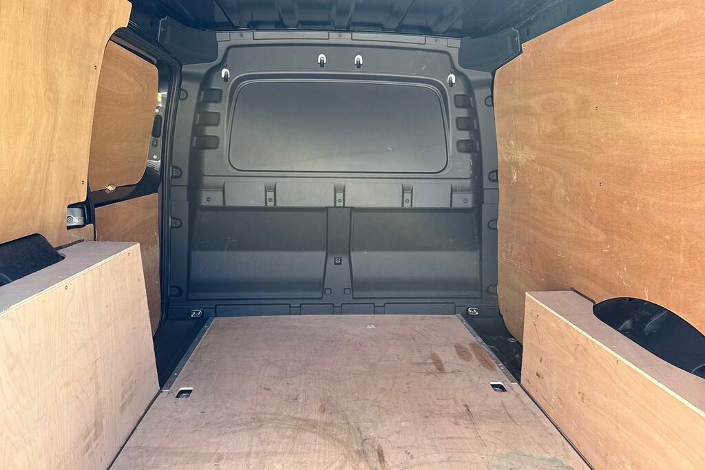 Volkswagen Caddy Caddy 2.0 Tdi 102Ps Commerce Plus Van Tech Pack Blue #12