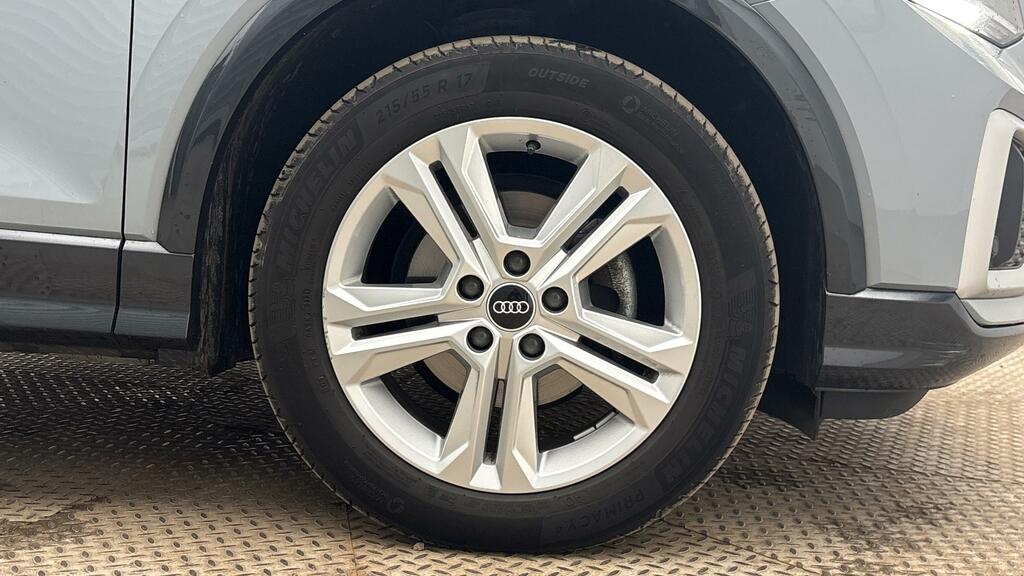 Audi Q2 Tfsi S Line White #5