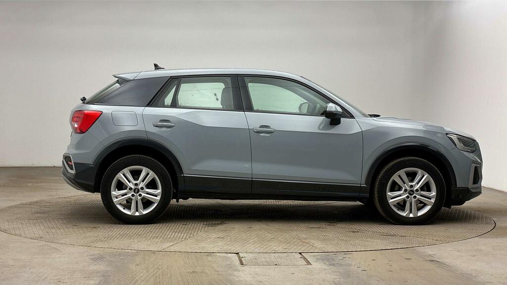 Audi Q2 Tfsi S Line White #4