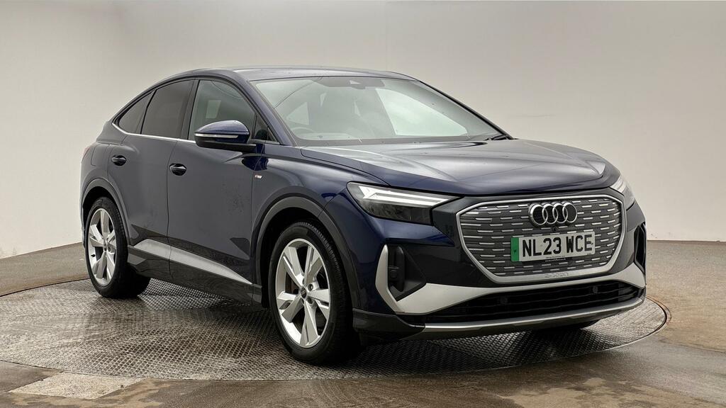 Audi Q4 E Tron Estate White #1