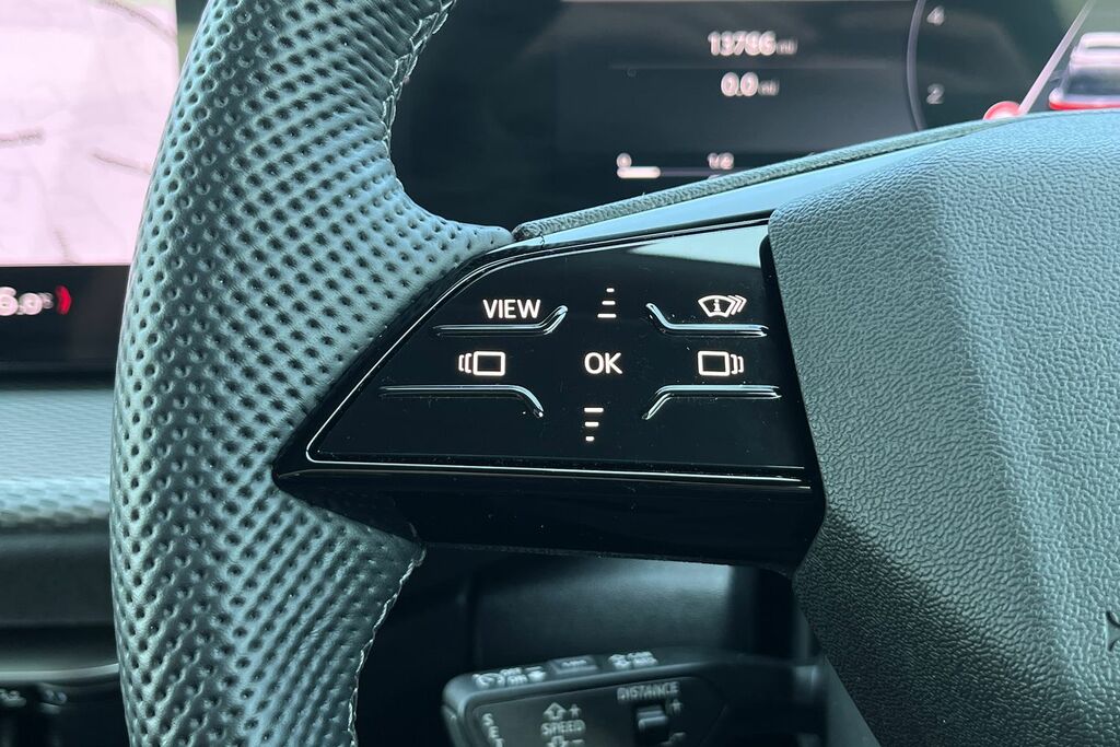 Audi Q5 Sport Black #16