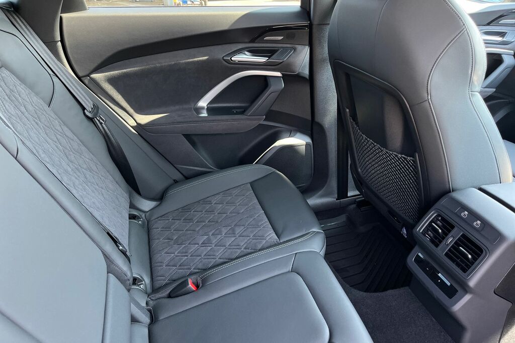 Audi Q5 Sport Black #46