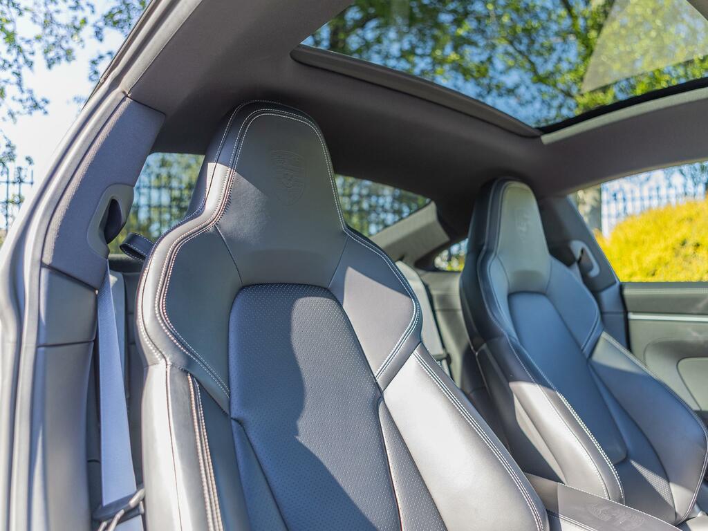 Porsche 911 911 Gt3 Black #11