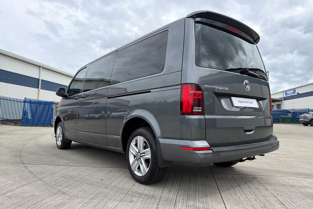 Volkswagen Transporter Shuttle 2.0 Tdi 110Ps S Minibus Red #25