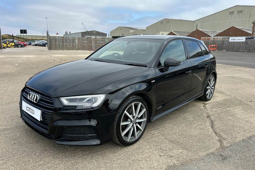 Audi A3 Black Edition 30 Tfsi 116 Ps 6-Speed White #22