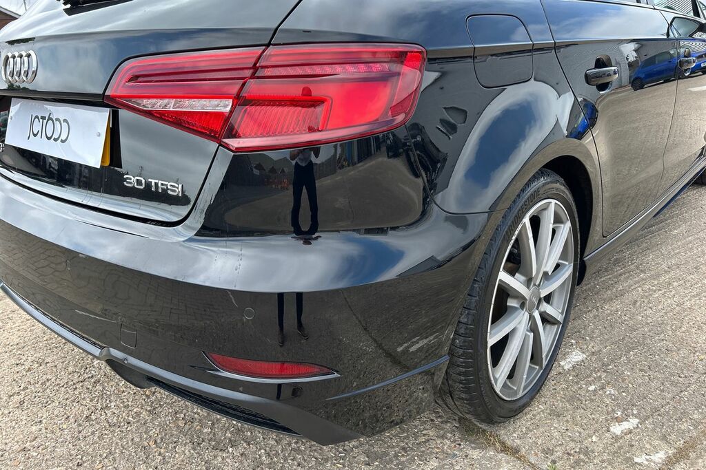 Audi A3 Black Edition 30 Tfsi 116 Ps 6-Speed White #32