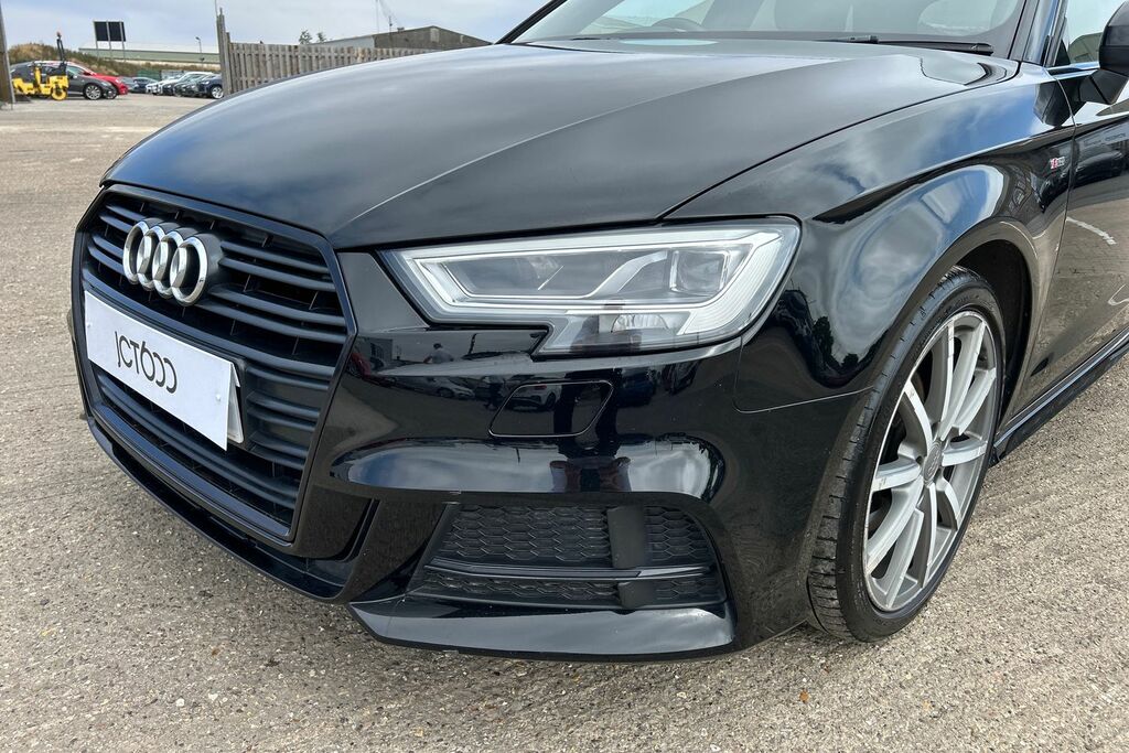 Audi A3 Black Edition 30 Tfsi 116 Ps 6-Speed White #30