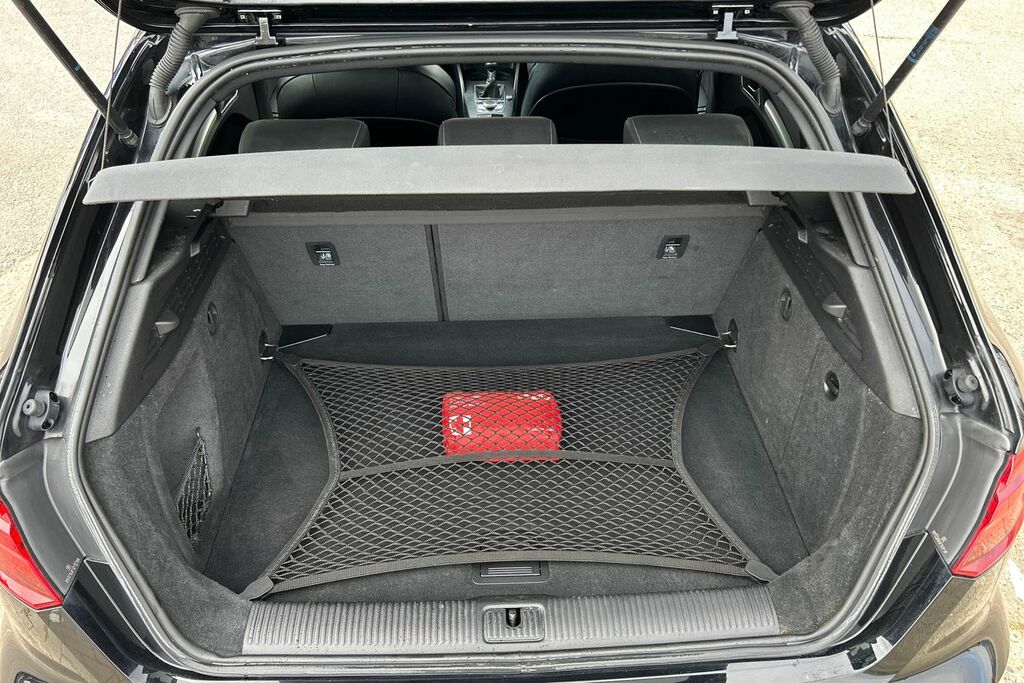Audi A3 Black Edition 30 Tfsi 116 Ps 6-Speed White #12