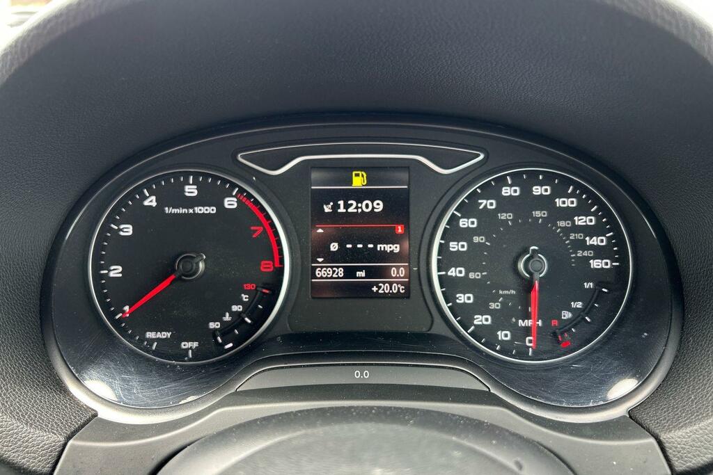 Audi A3 Black Edition 30 Tfsi 116 Ps 6-Speed White #15