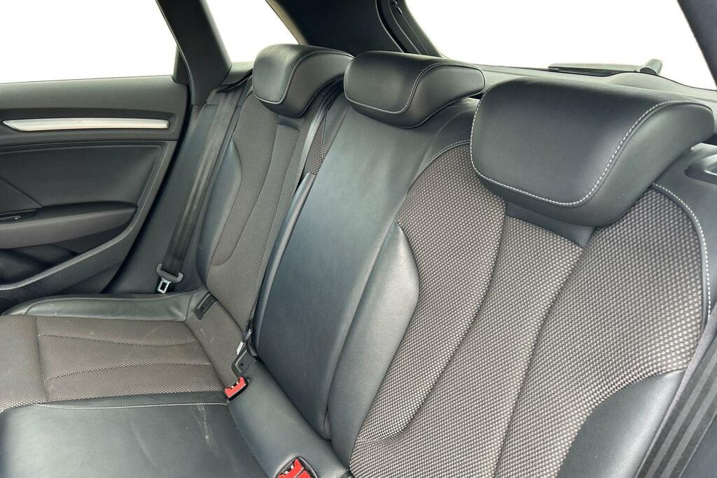 Audi A3 Black Edition 30 Tfsi 116 Ps 6-Speed White #9