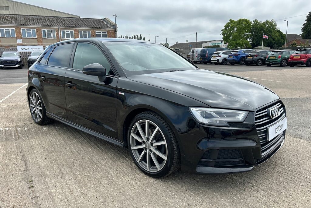 Audi A3 Black Edition 30 Tfsi 116 Ps 6-Speed White #21