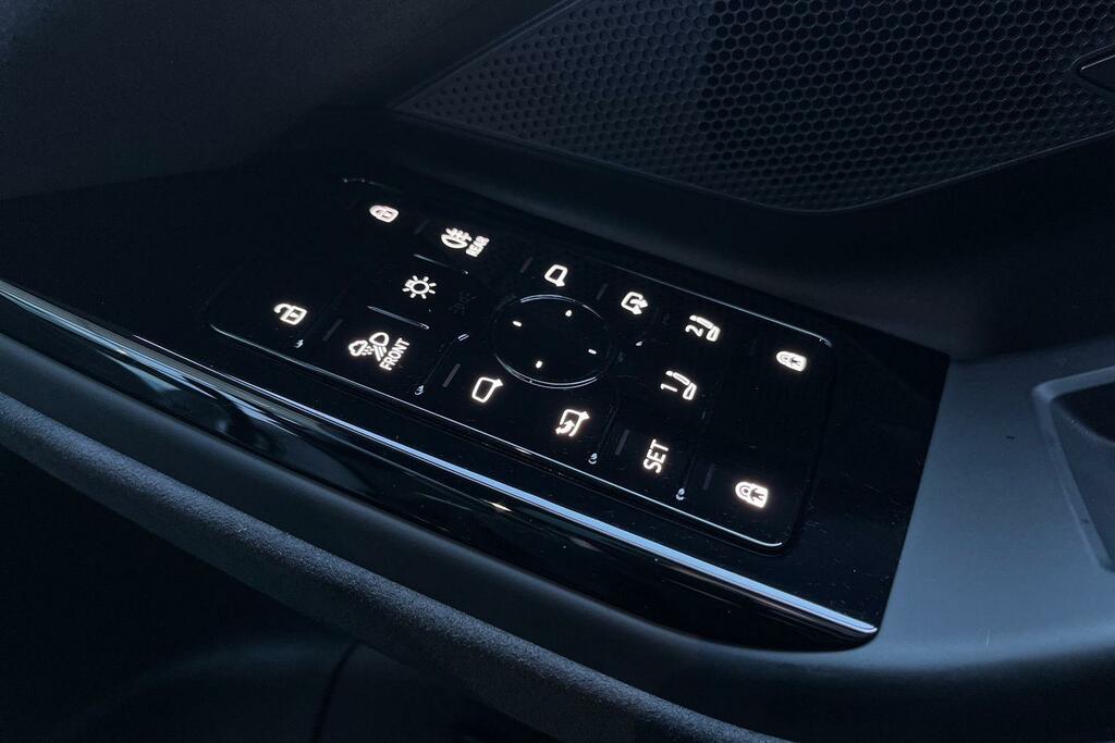 Audi E-tron 285Kw Quattro 100Kwh Edition 1 White #24