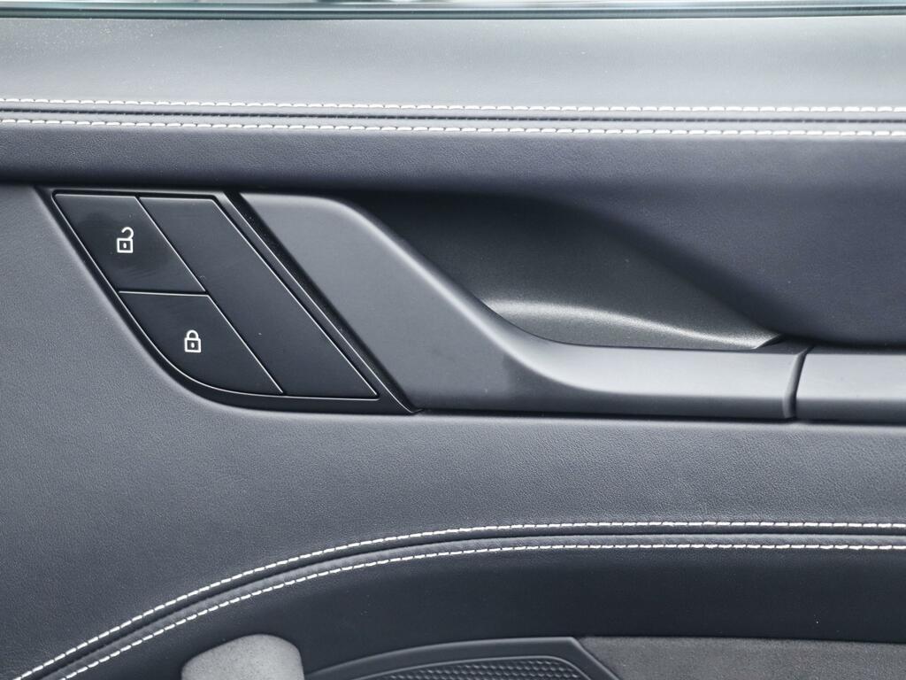 Porsche 911 911 Carrera Black #20
