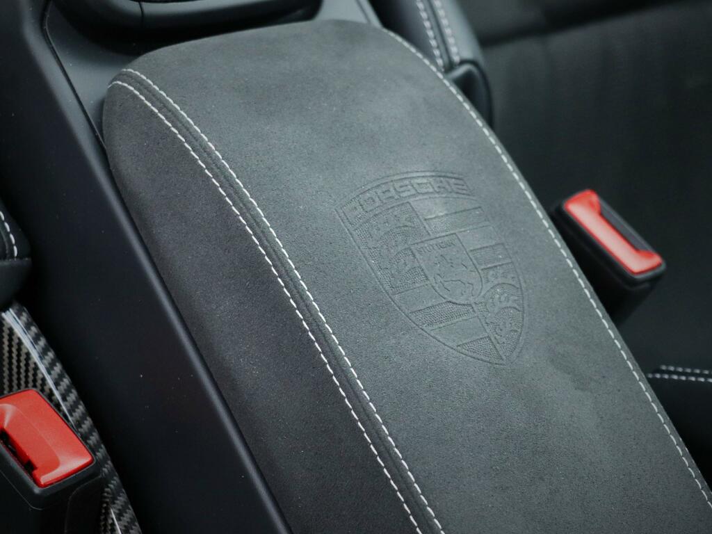 Porsche 911 911 Carrera Black #33