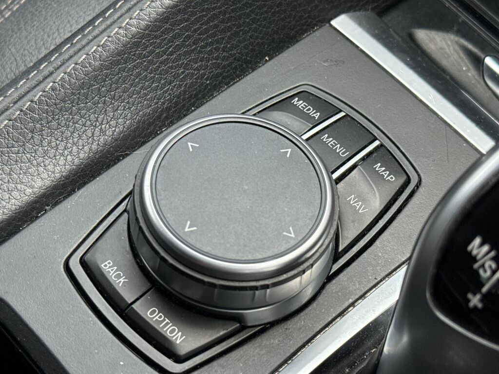 BMW X6 Xdrive M50d Black #35