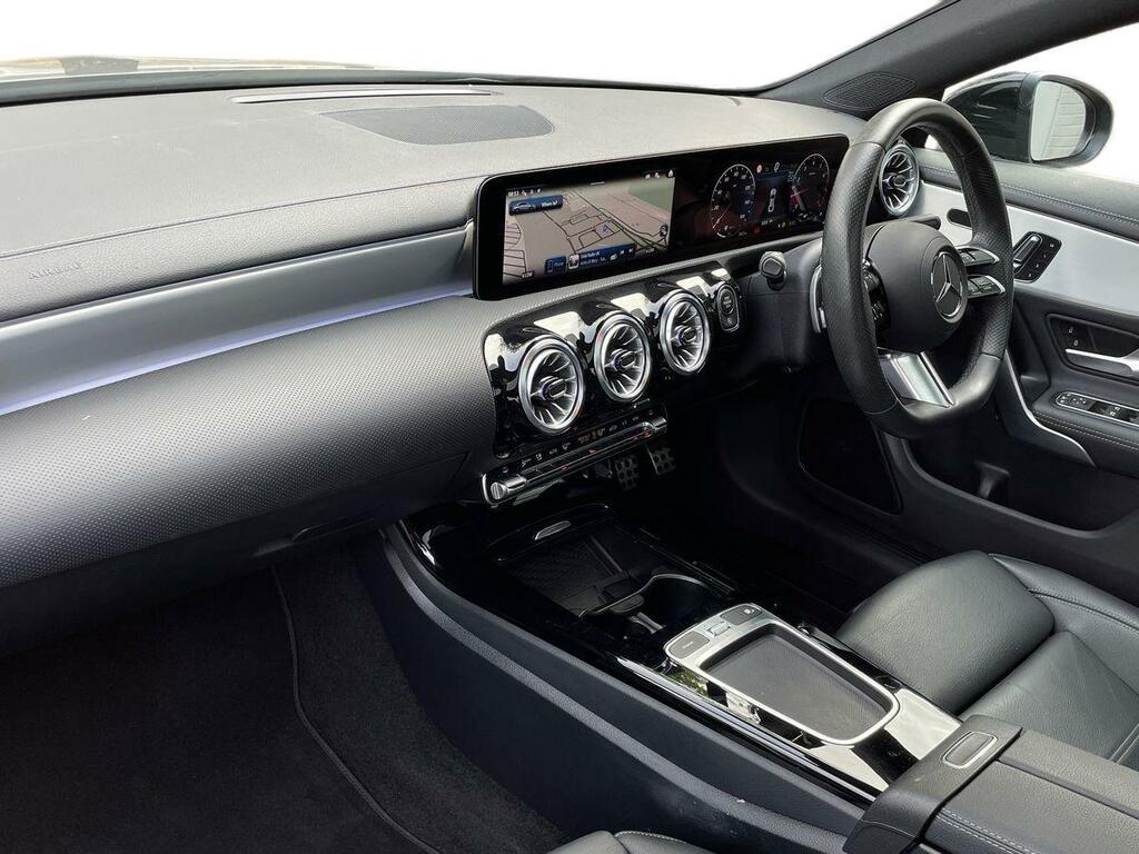 Mercedes-Benz CLA Class 220D Amg Line Premium Plus Tip Black #2