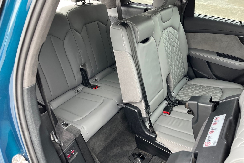 Audi Q7 Tdi Quattro S Line Black Edition White #42