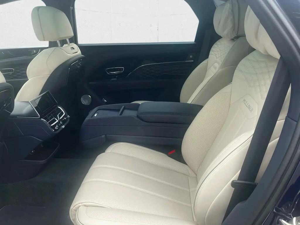 Bentley Bentayga 4.0 V8 S Black Edition Touring Spec Black #2