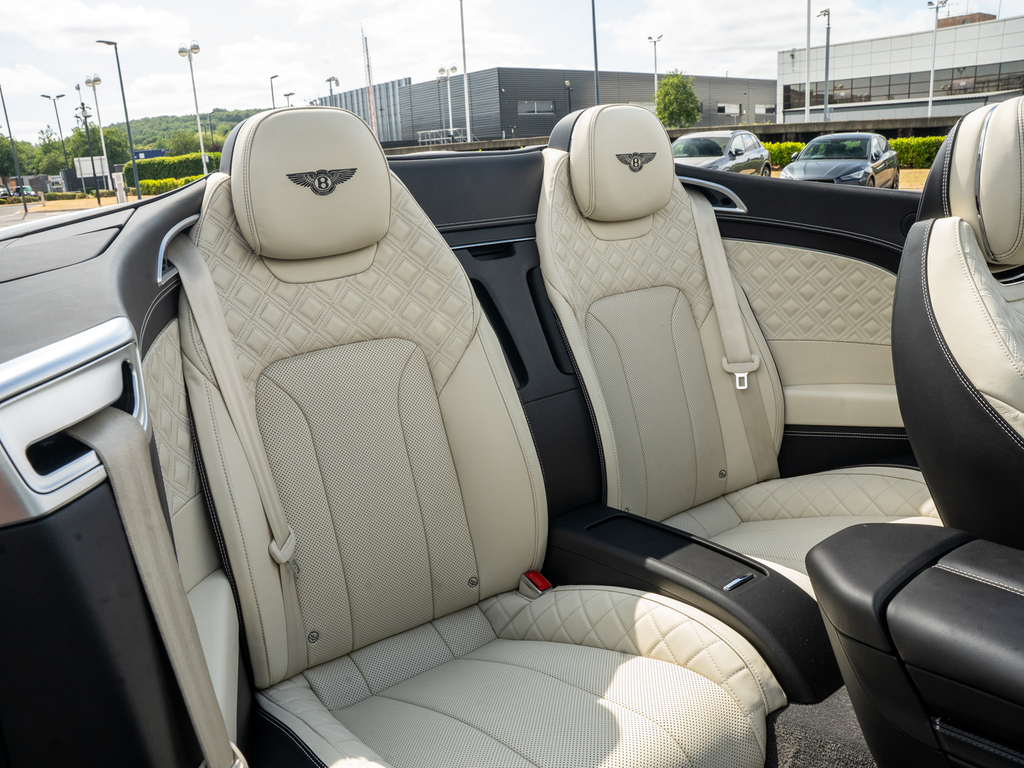 Bentley Continental Gt 4.0 V8 Mulliner Driving Spec City Spec Silver #21