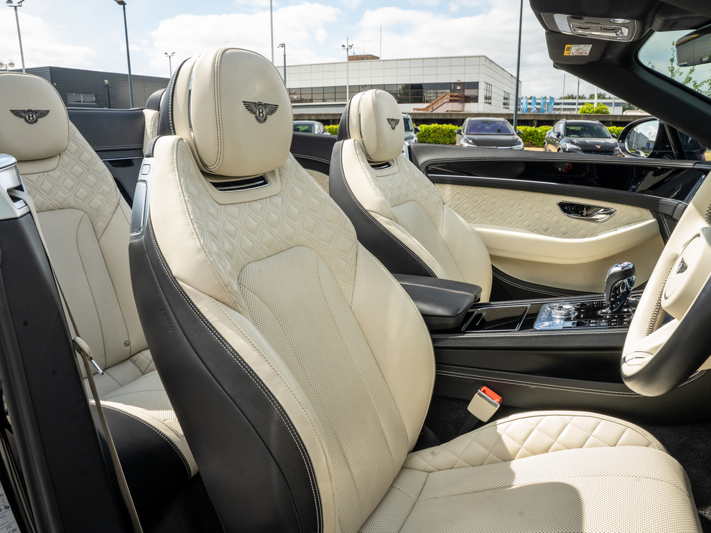 Bentley Continental Gt 4.0 V8 Mulliner Driving Spec City Spec Silver #22