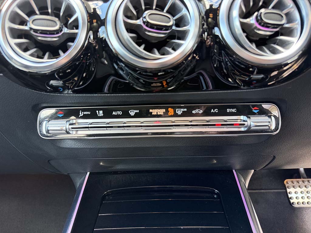 Mercedes-Benz B Class B200 Amg Line Premium Edition Black #28
