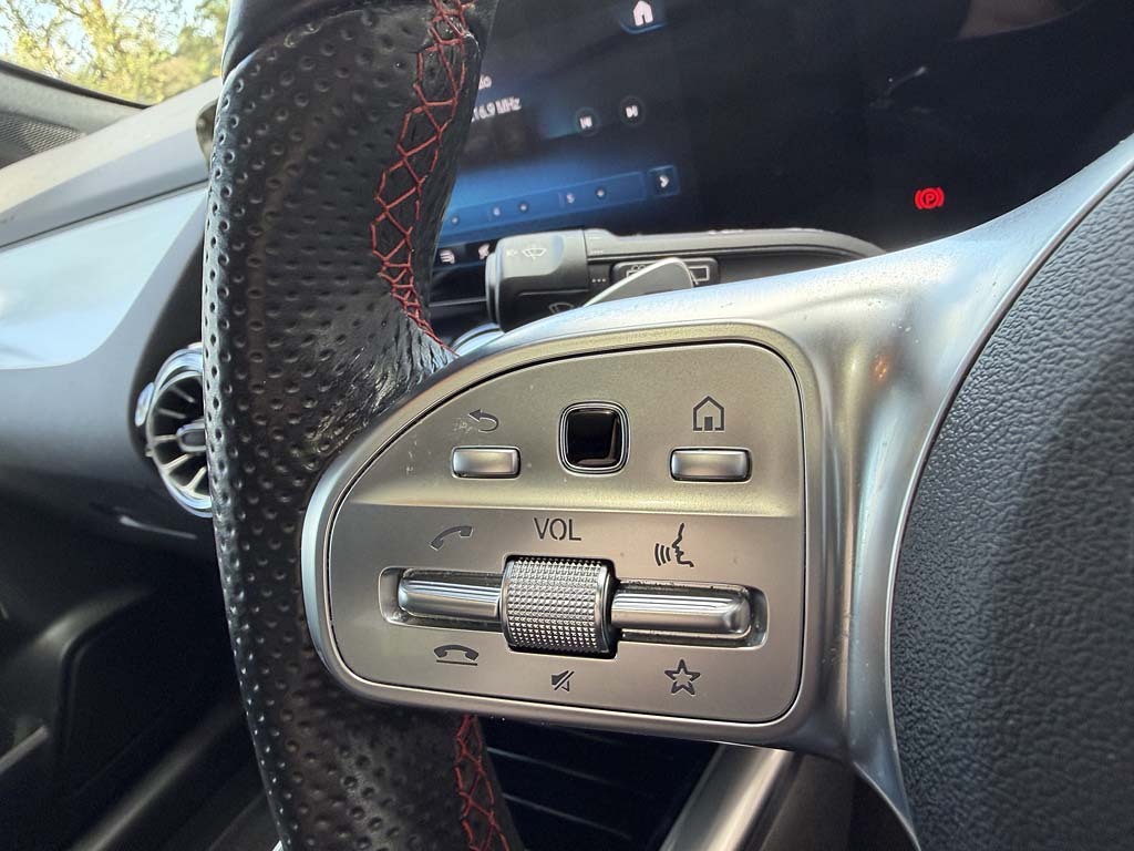 Mercedes-Benz B Class B200 Amg Line Premium Edition Black #27