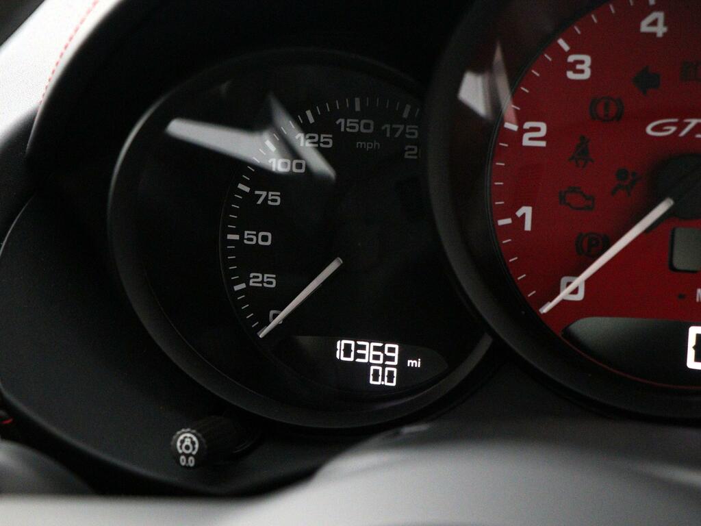 Porsche 718 Cayman 4.0 Gts Pdk Silver #37