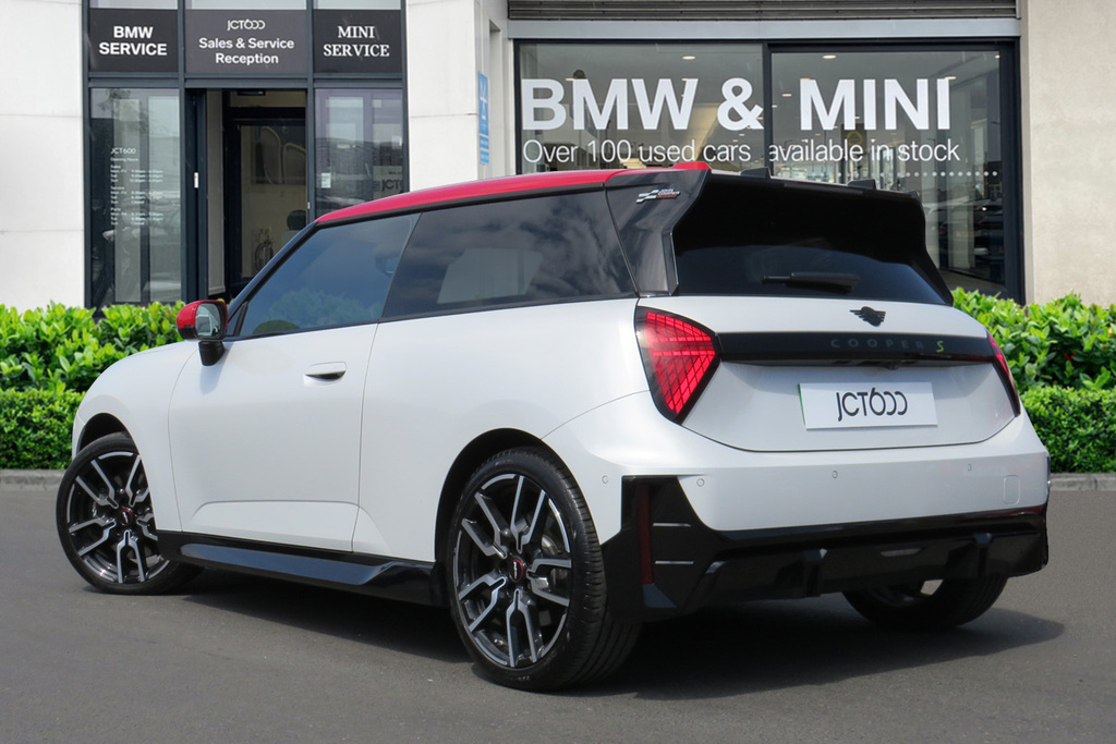 Mini Hatch F56 Mini 3-Door Hatch Cooper Classic Lci II Silver #2