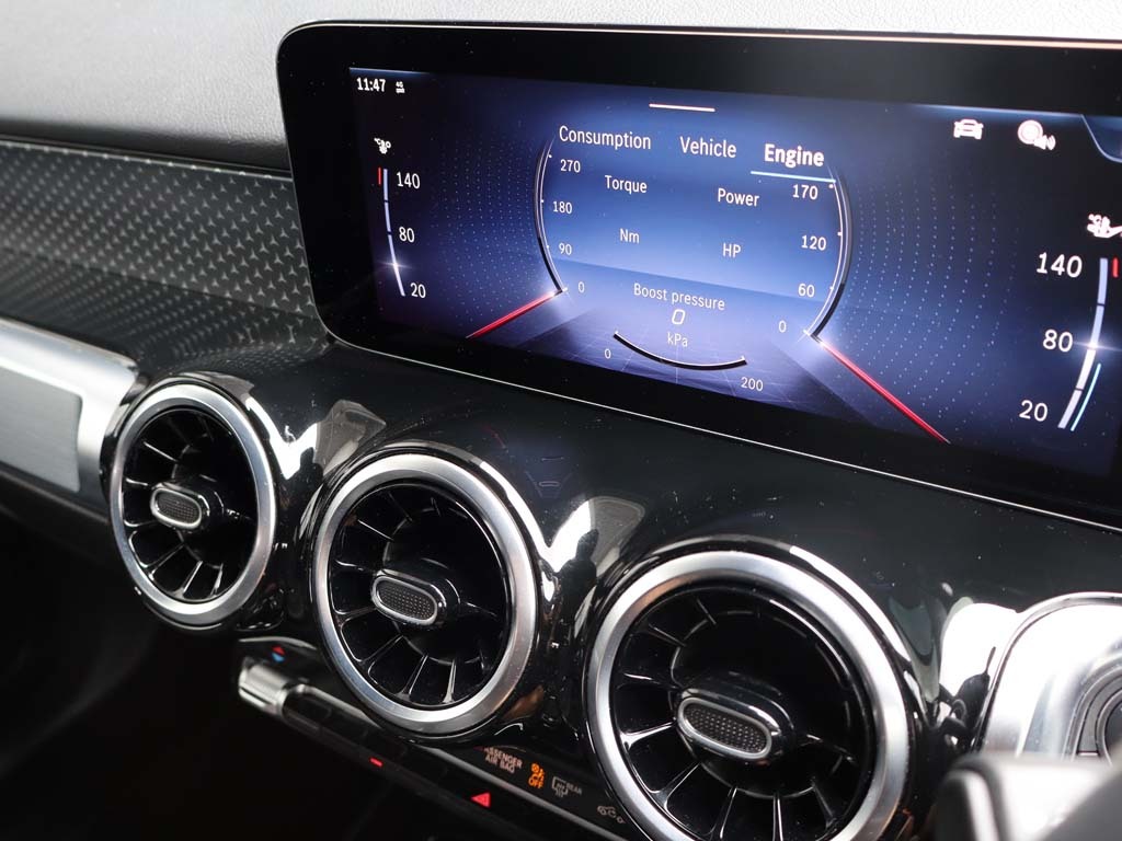 Mercedes-Benz GLB Class Glb 200 D Amg Line Premium 7 Seats Black #31