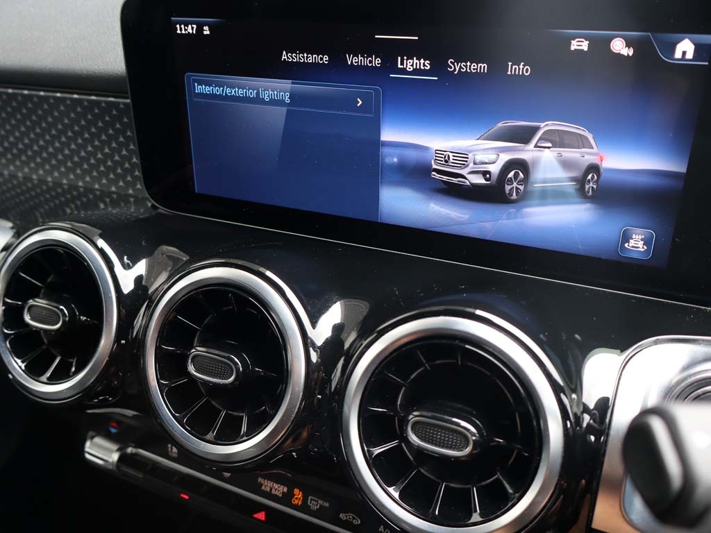 Mercedes-Benz GLB Class Glb 200 D Amg Line Premium 7 Seats Black #34